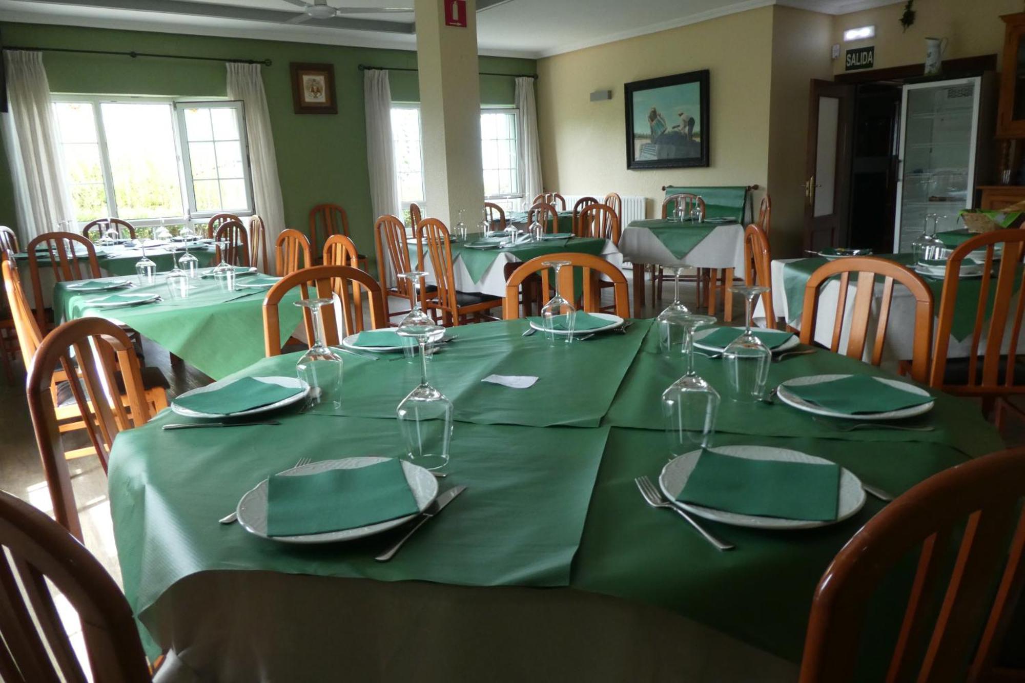 Hotel Restaurante El Fornon Novellana Ngoại thất bức ảnh